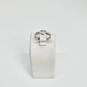 Anillo de plata y circonias