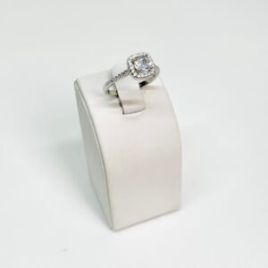 ANILLO DE PLATA Y CIRCONAS