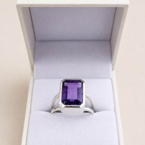 Anillo Plata y piedra natural amatista